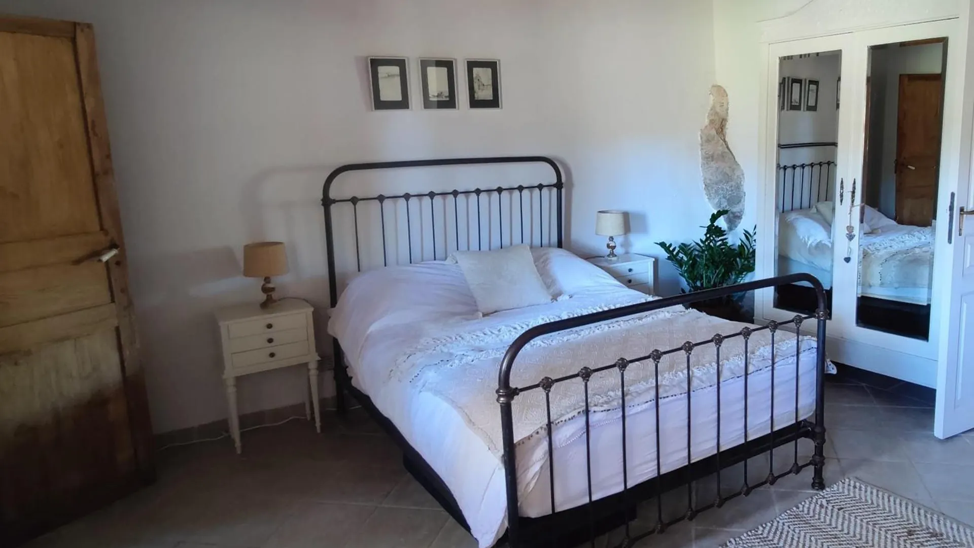 La Magnanerie De Pimaquet Villa Entrecasteaux 0*,