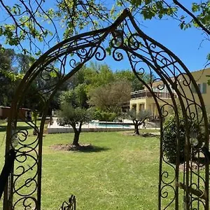  Couette-café L'eveil En Provence